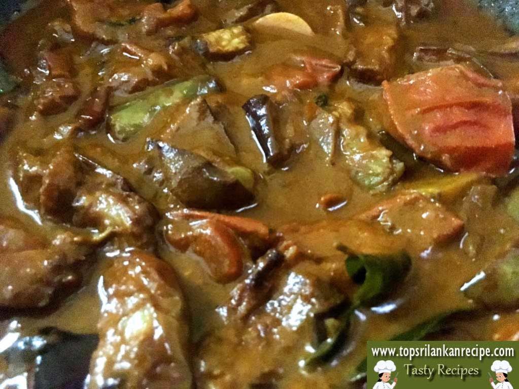 Spicy Eggplant Tomato Curry Coconut Milk KETO Sri Lankan Dish