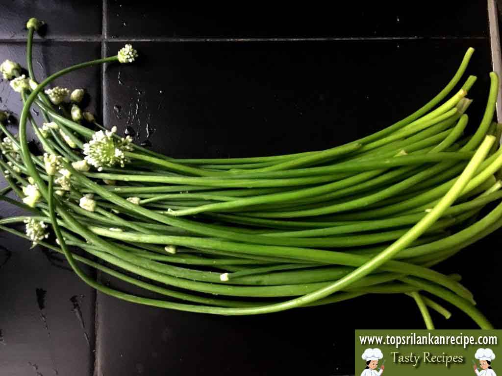 Simple Spring Onion Flower Recipe Vengaya Thal Poo Varai Top Sri