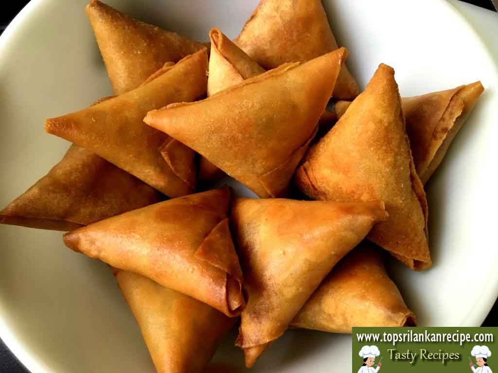 Tasty Chicken Samosa Recipe with Step by Step Pics | Homemade Snack